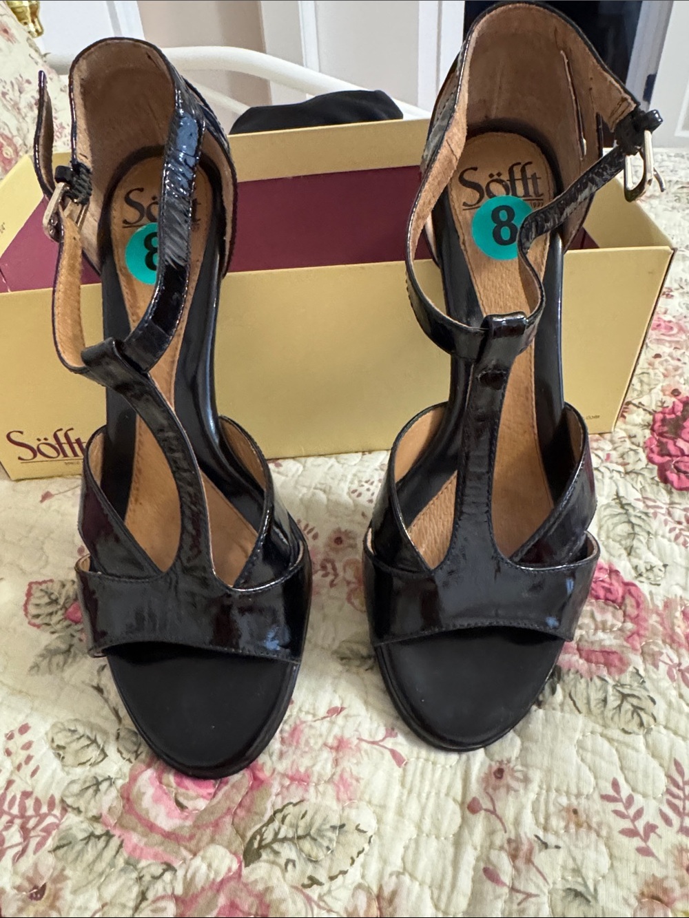 Söfft Black Patent T-Strap Sandal Heels